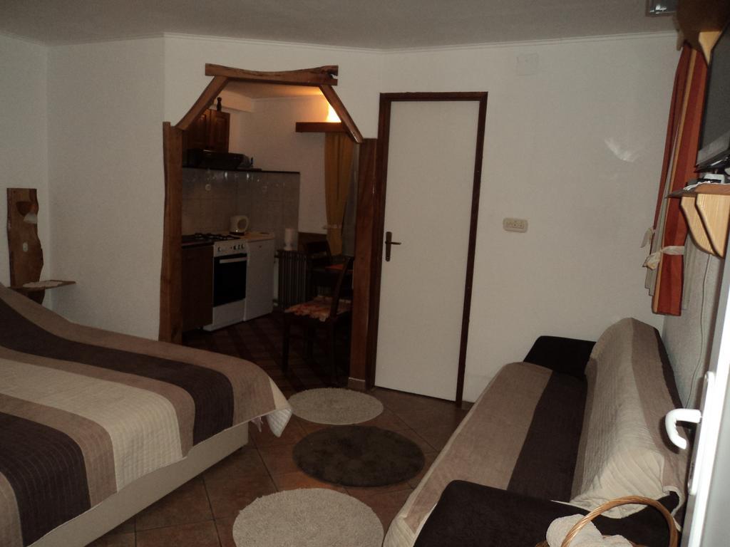 Apartments Novela Poljanak Cameră foto
